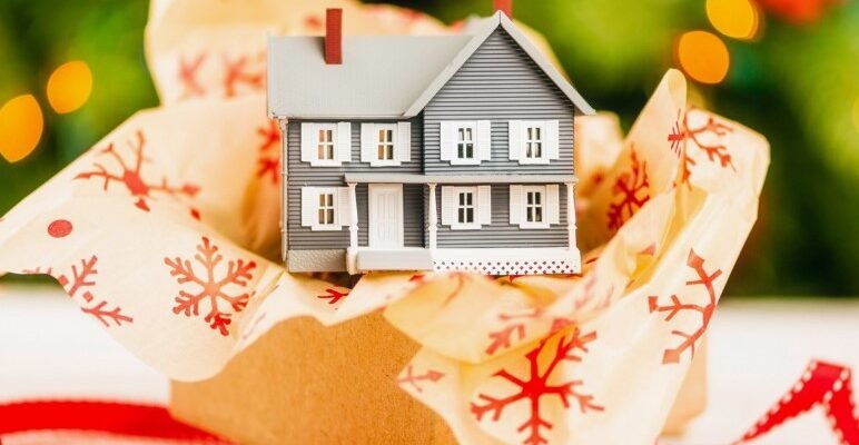 Передати — значить подарувати: що таке дарча і як вона працює в Україні