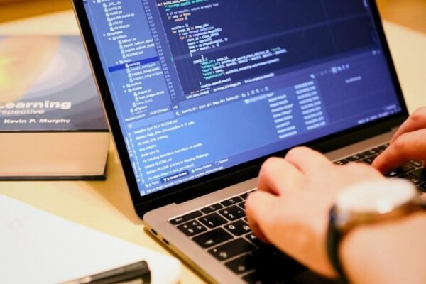 Системне програмне забезпечення: визначення, види та значення у ІТ-сфері Системне програмне забезпечення: визначення, види та значення у ІТ-сфері