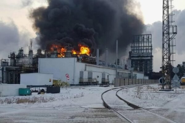 Бавовна: як проста фраза стала символом незламного українського спротиву Бавовна: як проста фраза стала символом незламного українського спротиву