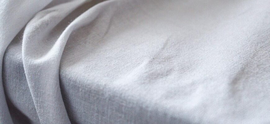Бязь чи сатин: який матеріал обрати для ідеальної постільної білизни?