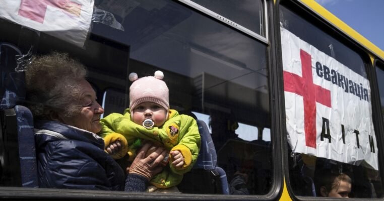 До якого віку батьки відповідають за дітей в Україні: важливі аспекти До якого віку батьки відповідають за дітей в Україні: важливі аспекти