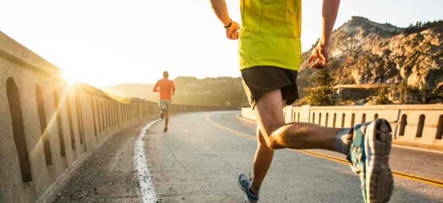 Коли краще бігати: зранку чи ввечері? Поради для ефективних тренувань