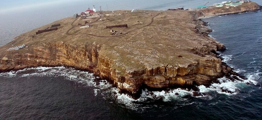Відкрийте таємниці площі острова Зміїний: детальний огляд розмірів
