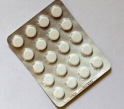 Блістер: що це таке і як його використання впливає на упаковку?