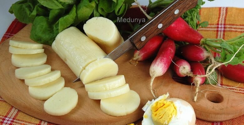 Як приготувати смачний плавлений сир з молока в домашніх умовах