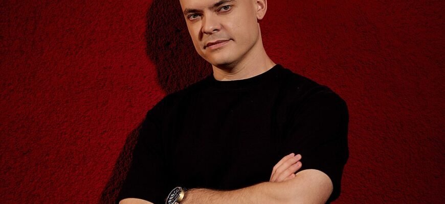 Біографія та особисте життя Віталія Лобача: цікаві факти та деталі