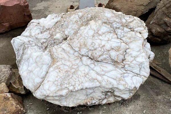 Ангідриди: властивості, застосування та вплив на довкілля