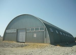 Ангар: що це таке і для чого використовується в різних галузях?