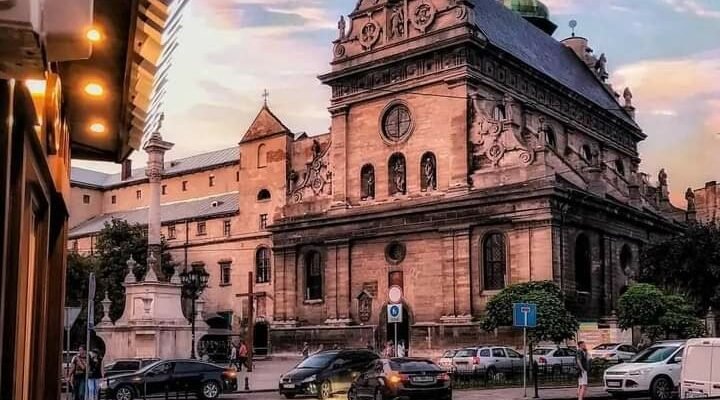 Бернардинський монастир: історія та архітектура легендарної святині України