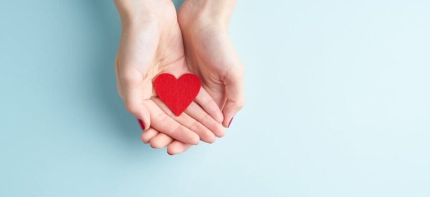 Благодійність в Україні: Як Допомогає Вам і Суспільству Розвиватись