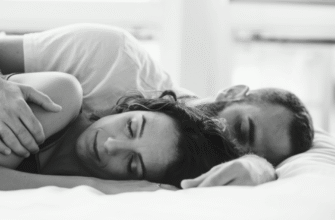 Чоловік, спочатку, любить і носить на руках дружину