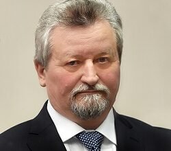 Віталій Цимбалюк: Життєвий Шлях та Досягнення Відомого Науковця