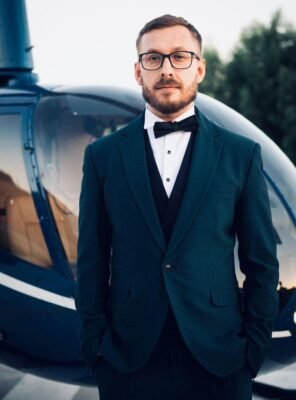 Сергій Нікітюк: Життєвий Шлях Та Кар’єра Відомого Українського Митця