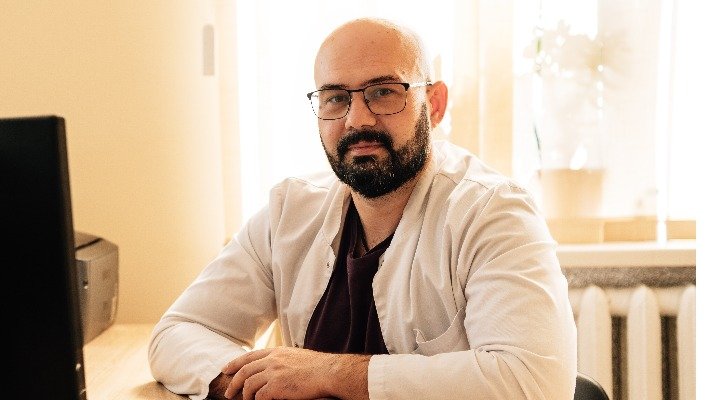 Андрущенко Сергій Анатолійович: Біографія та Внесок у Науку України