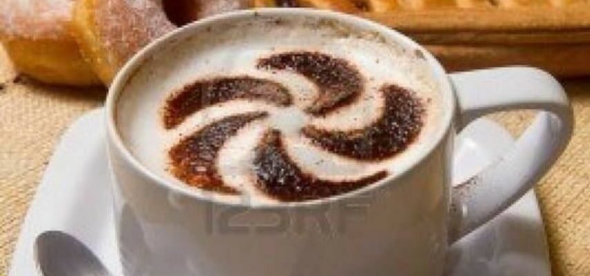 Друзі мої, я хочу підняти цей келих за вас