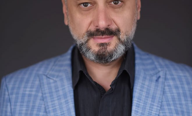 Сергій Дзялик: Життя та Кар’єра Видатного Українського Митця