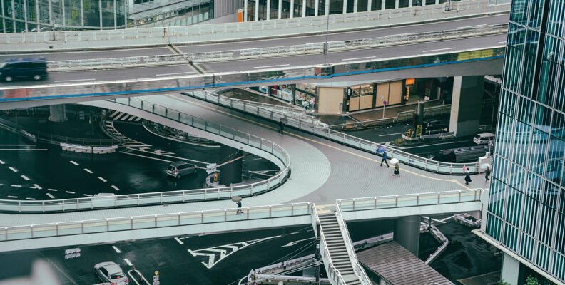 Сучасна Інфраструктура: Основи Розвитку та Вплив на Економіку