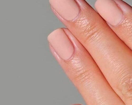 Як самостійно створити матові нігті: покрокова інструкція та поради