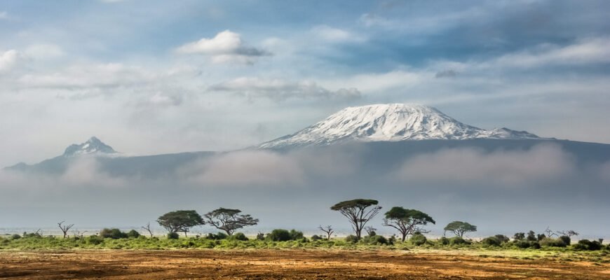 Чому Кіліманджаро: Підкорення Найвищої Гори Африки для Новачків