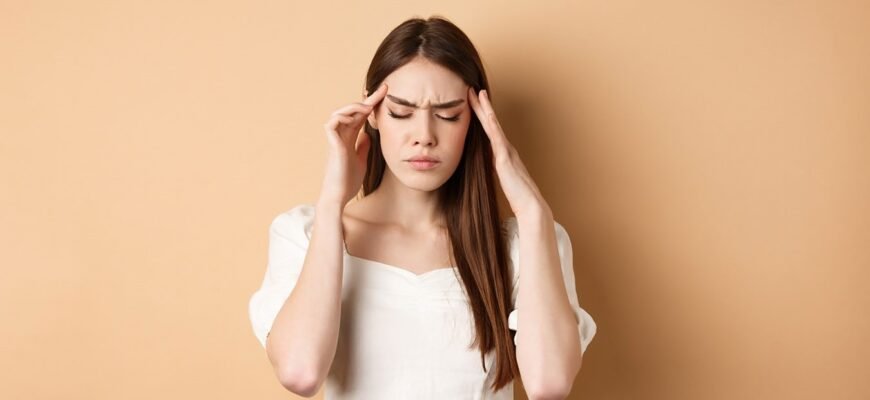 Що таке фотофобія: причини, симптоми та методи лікування