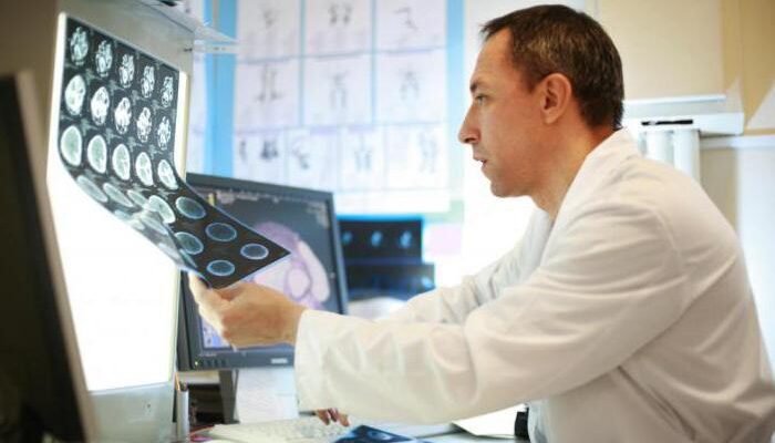 Синдром Клейне-Левіна: Причини, Симптоми та Методи Лікування