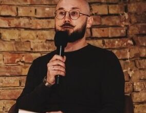 Віталій Дуленко: Біографія, Кар’єра та Внесок в Українську Культуру