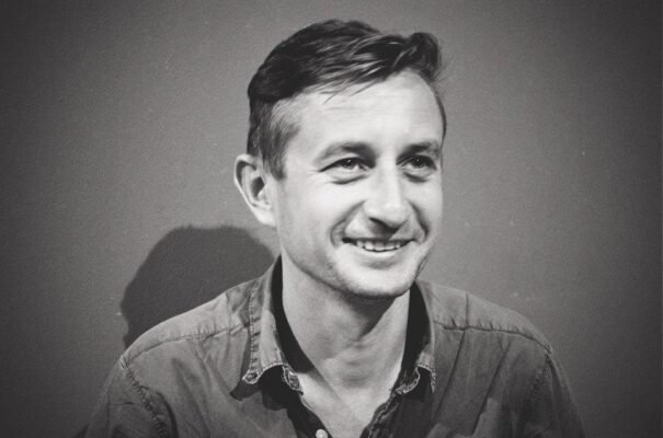 Сергій Жадан: Всі Віхи Життя та Творчості Легендарного Письменника Сергій Жадан: Всі Віхи Життя та Творчості Легендарного Письменника