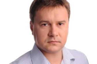 Віталій Цимбалюк: Біографія, Досягнення та Вплив на Мистецтво України