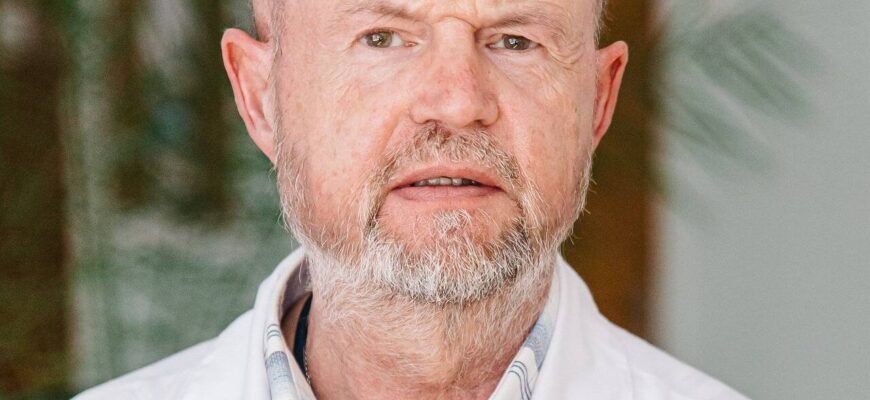 “Павлєєв Сергій Георгійович: Біографія та Внесок у Суспільство”