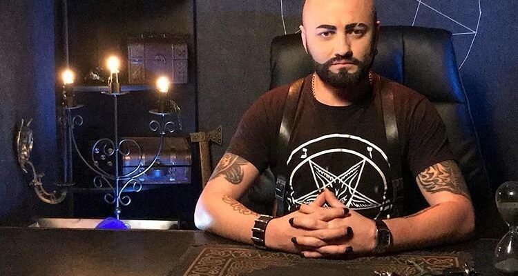 Андрій Сатаненко: Біографія, Досягнення та Вплив на Суспільство