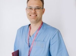 Знайомство з урологом Ковальчуком Сергієм Володимировичем: досвід та досягнення