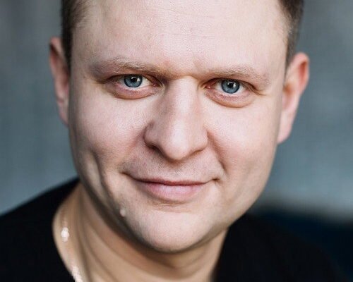 Андрій Гульнев: Життя та Кар’єрні Досягнення Відомого Діяча