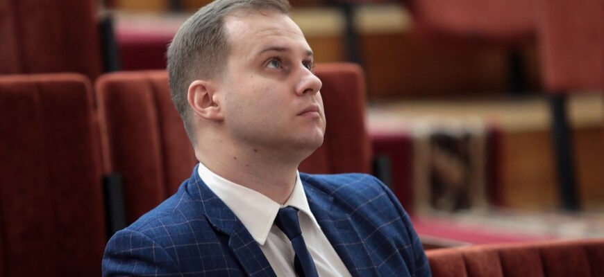 Андрій Синюк: Життєвий шлях, досягнення та успіхи відомого діяча