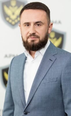Біографія Андрія Миколайовича Паладія: Життєвий Шлях та Досягнення Біографія Андрія Миколайовича Паладія: Життєвий Шлях та Досягнення