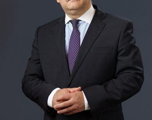 Андрій Бойко: Життєвий Шлях та Досягнення Відомого Лідера