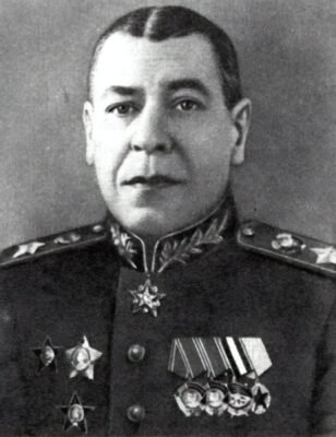 Шапошников Борис Михайлович: Життя та Внесок у Військову Історію Шапошников Борис Михайлович: Життя та Внесок у Військову Історію