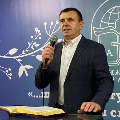 Синюк Андрій Володимирович: Життєвий Шлях та Досягнення (Оптимізовано)