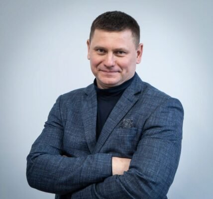 Андрій Пивоваров: кар’єра, досягнення та особисте життя українського діяча