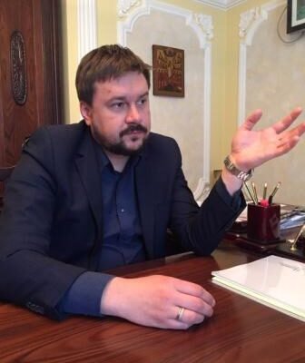 Цимбалюк Віталій Михайлович: Внесок у Сучасну Науку та Медицину