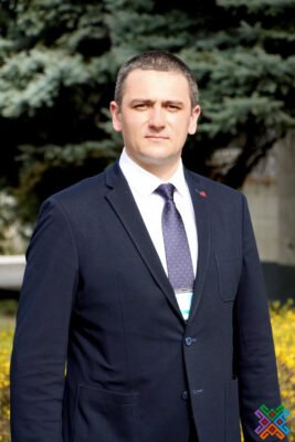 Козюра Андрій Ростиславович: Життєвий шлях та досягнення в кар’єрі