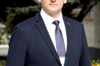 Козюра Андрій Ростиславович: Життєвий шлях та досягнення в кар’єрі