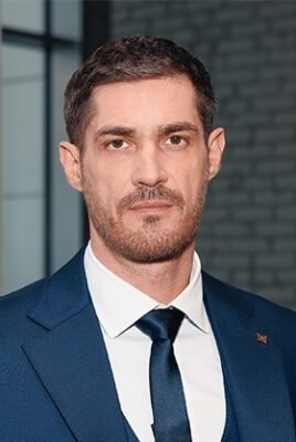 “Сергій Стрельников: Дізнайтеся Його Вік та Життєвий Шлях” “Сергій Стрельников: Дізнайтеся Його Вік та Життєвий Шлях”