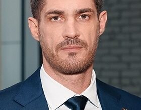“Сергій Стрельников: Дізнайтеся Його Вік та Життєвий Шлях”