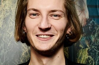 Андрій Лідагoвський: Життєвий Шлях та Кар’єра Відомого Митця